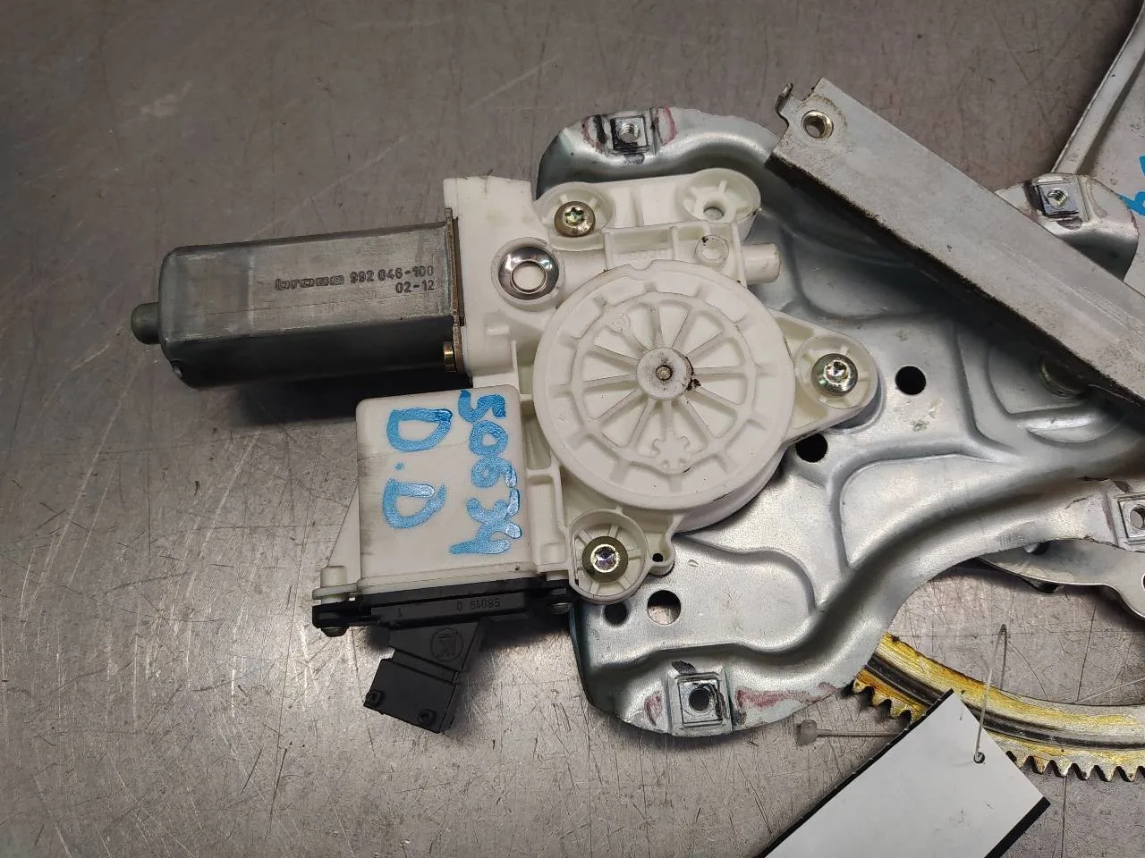 Elevalunas Delantero Derecho para Toyota Corolla (E12)