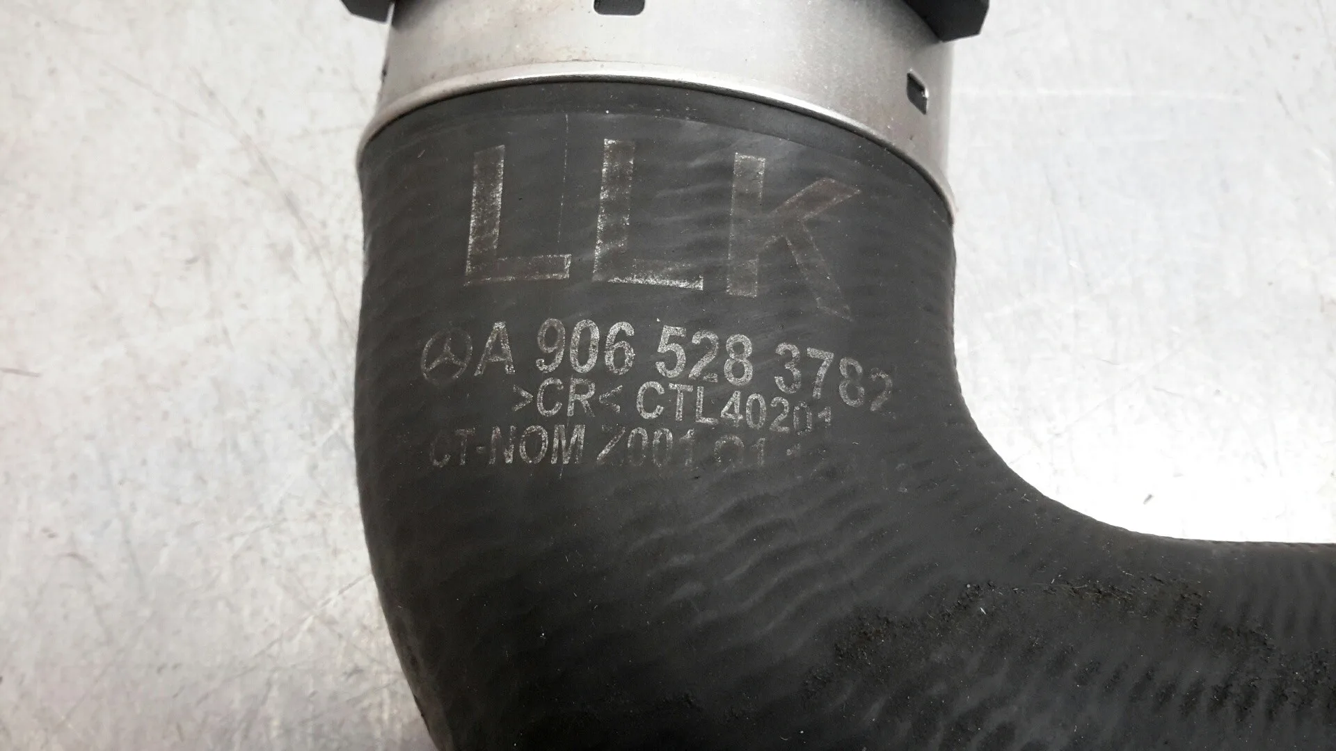 Tubo para Mercedes-Benz Sprinter 5-T Caja/Chasis (B906)