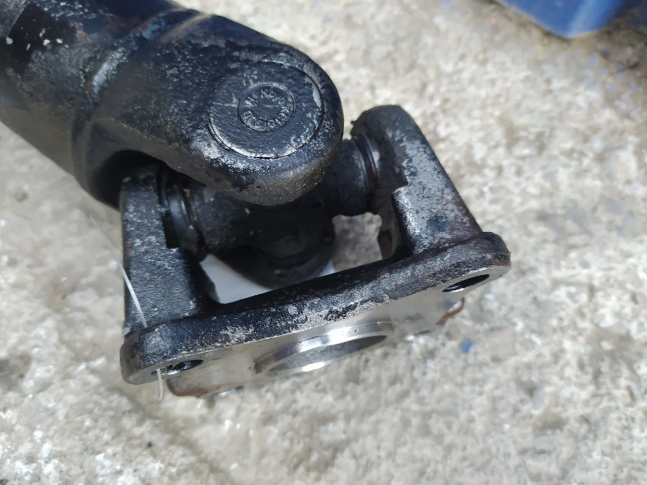 Transmision Central para Mitsubishi Montero (V20/V40)