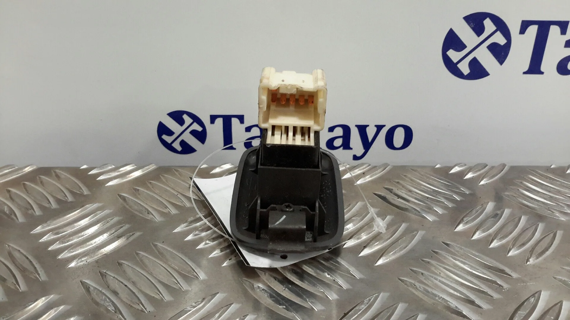 Mando Elevalunas Trasero Derecho para Nissan Pick-Up (D22)