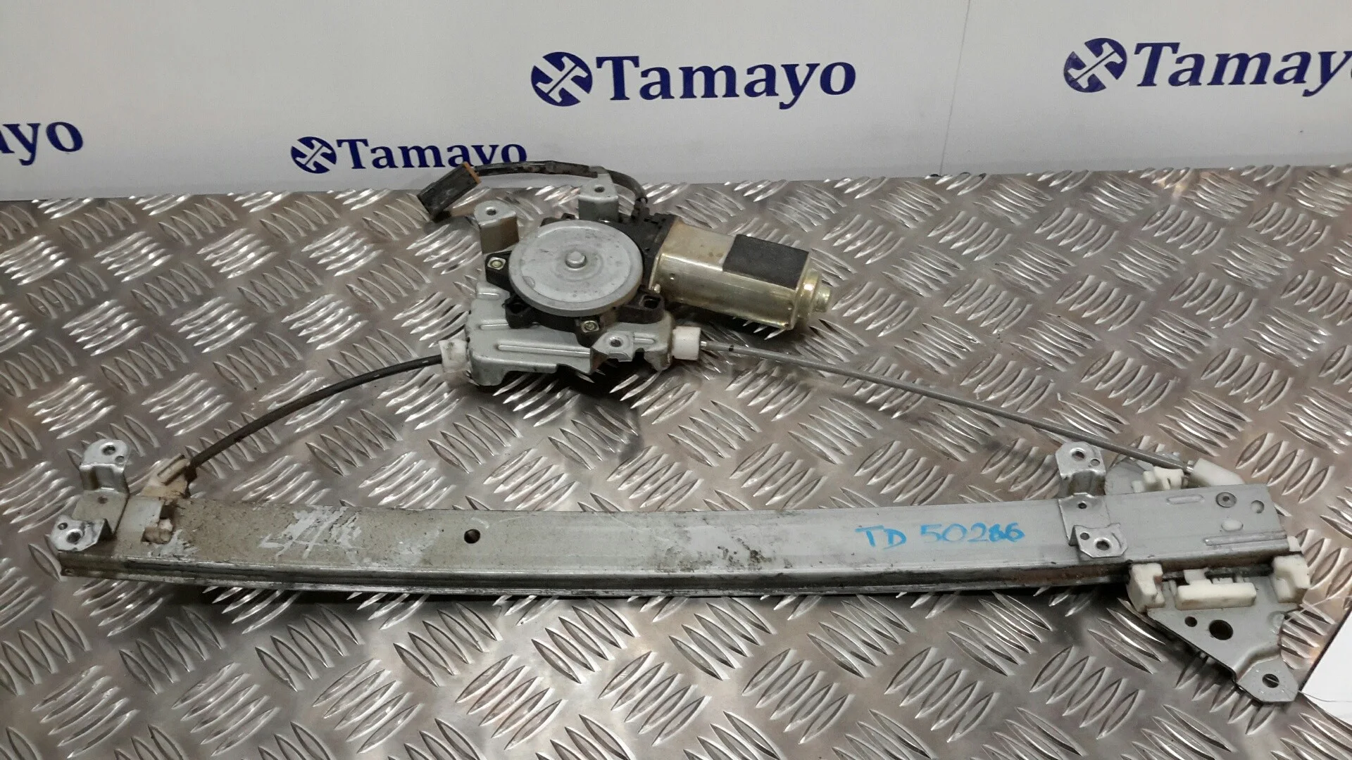 Elevalunas Trasero Derecho para Nissan Pick-Up (D22)