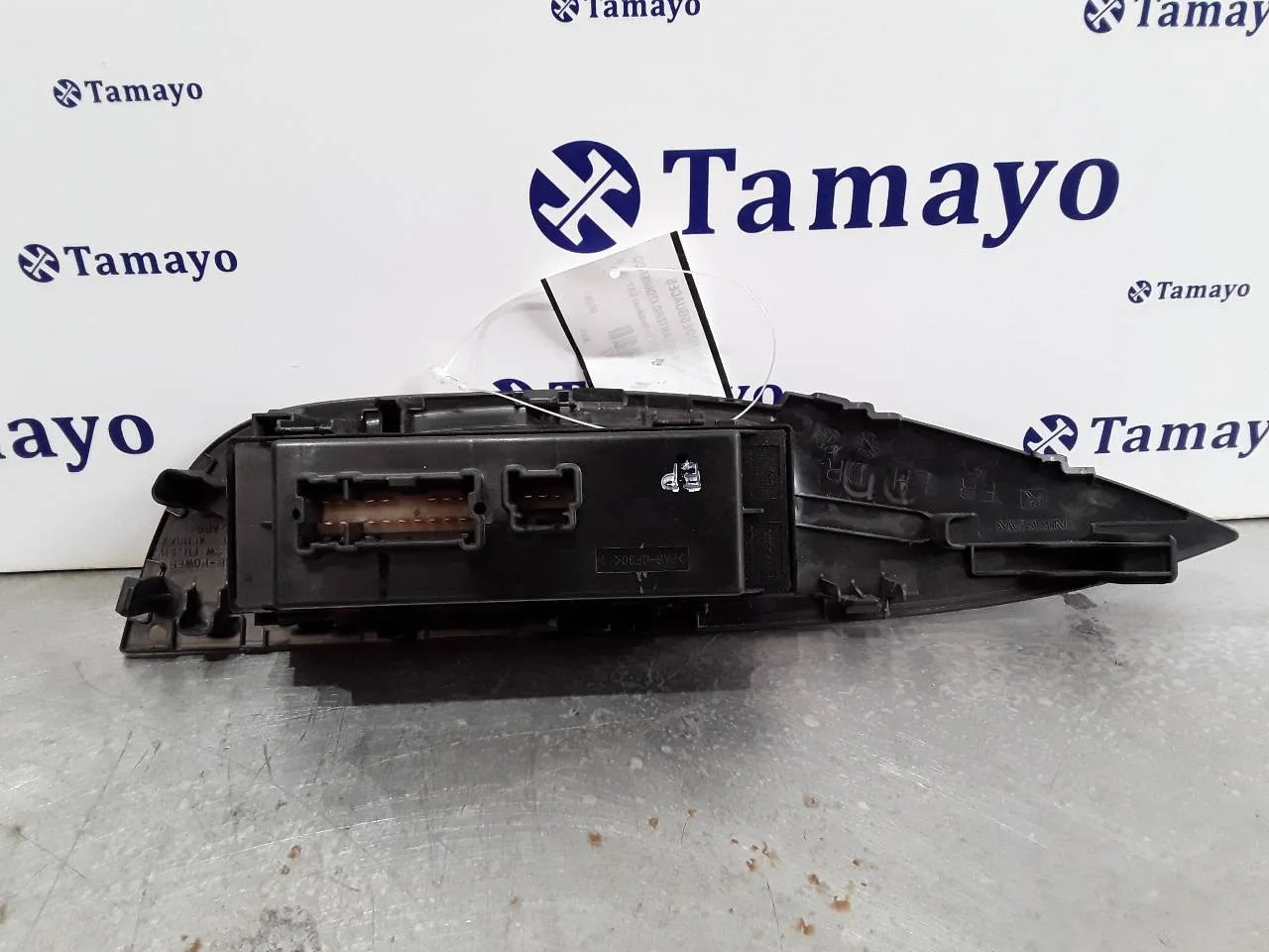 Mando Elevalunas Delantero Izquierdo para Nissan Qashqai (J11)