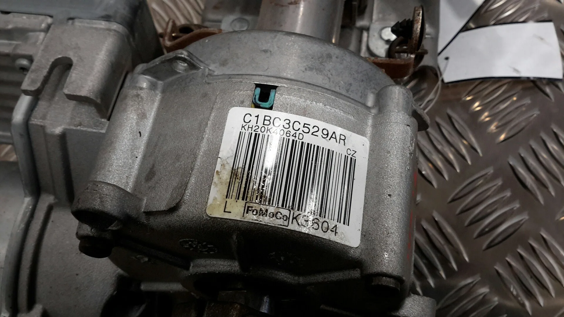 Columna Direccion para Ford Fiesta (Ccn)