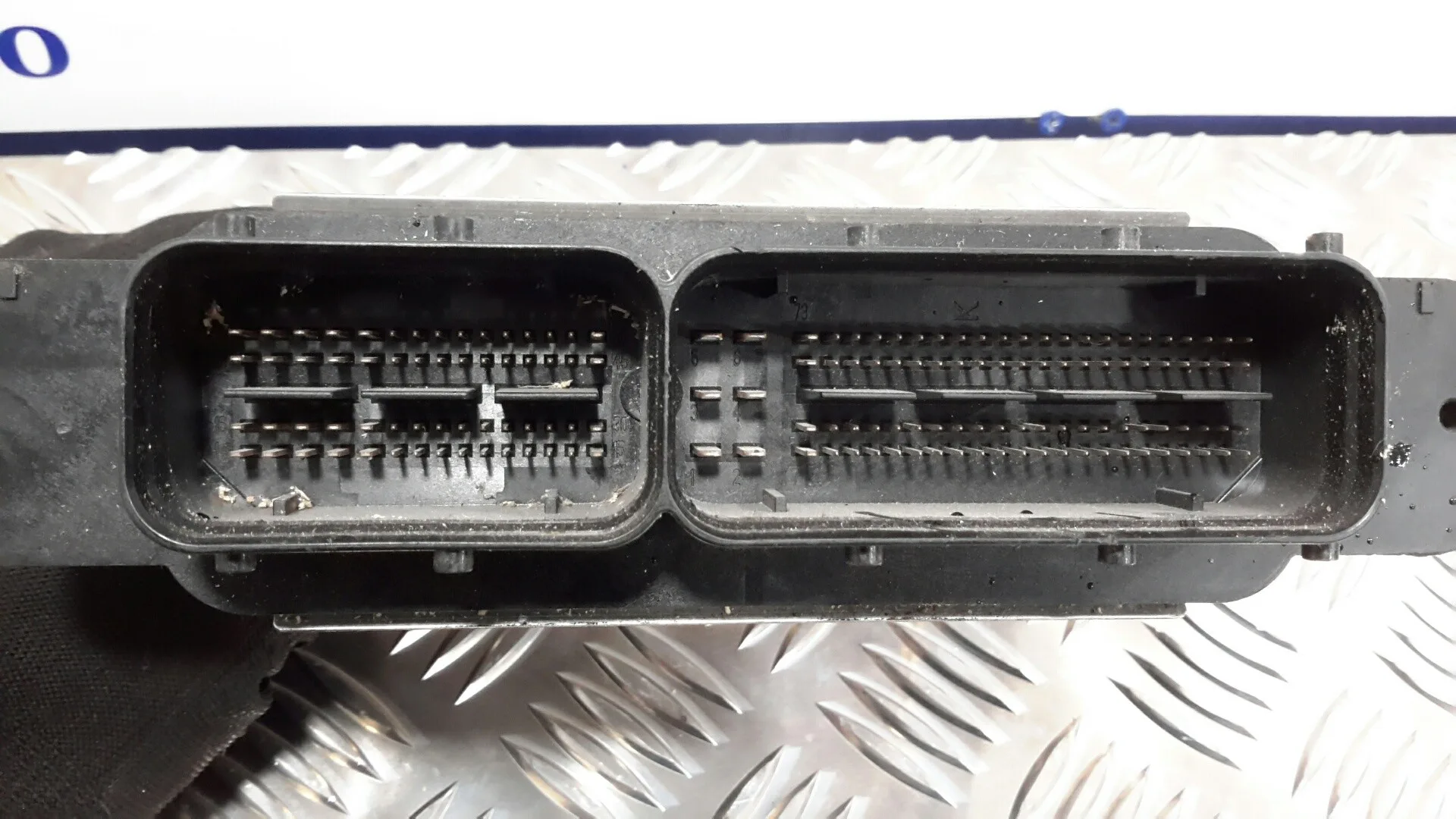 Centralita Motor Uce para Seat Ibiza (6P1)