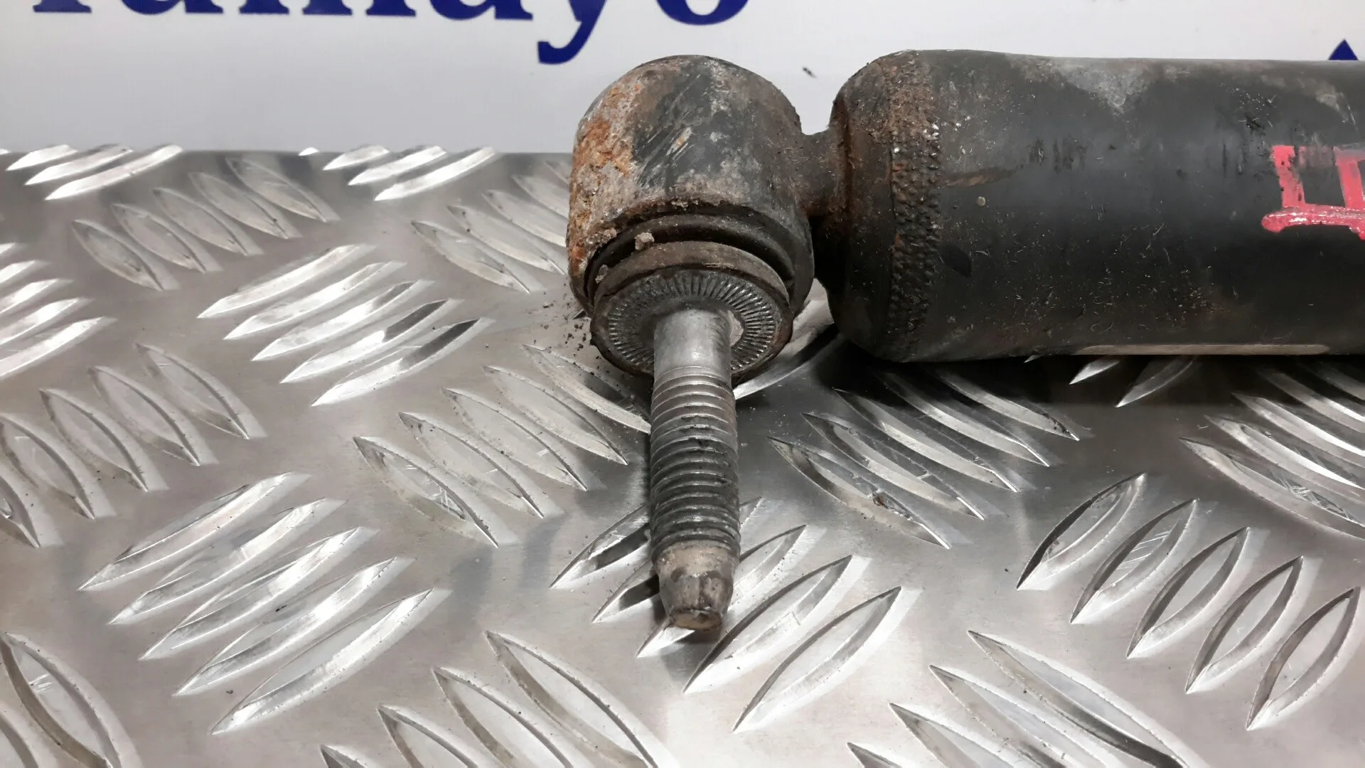 Amortiguador Trasero Derecho para Nissan Qashqai (J11)