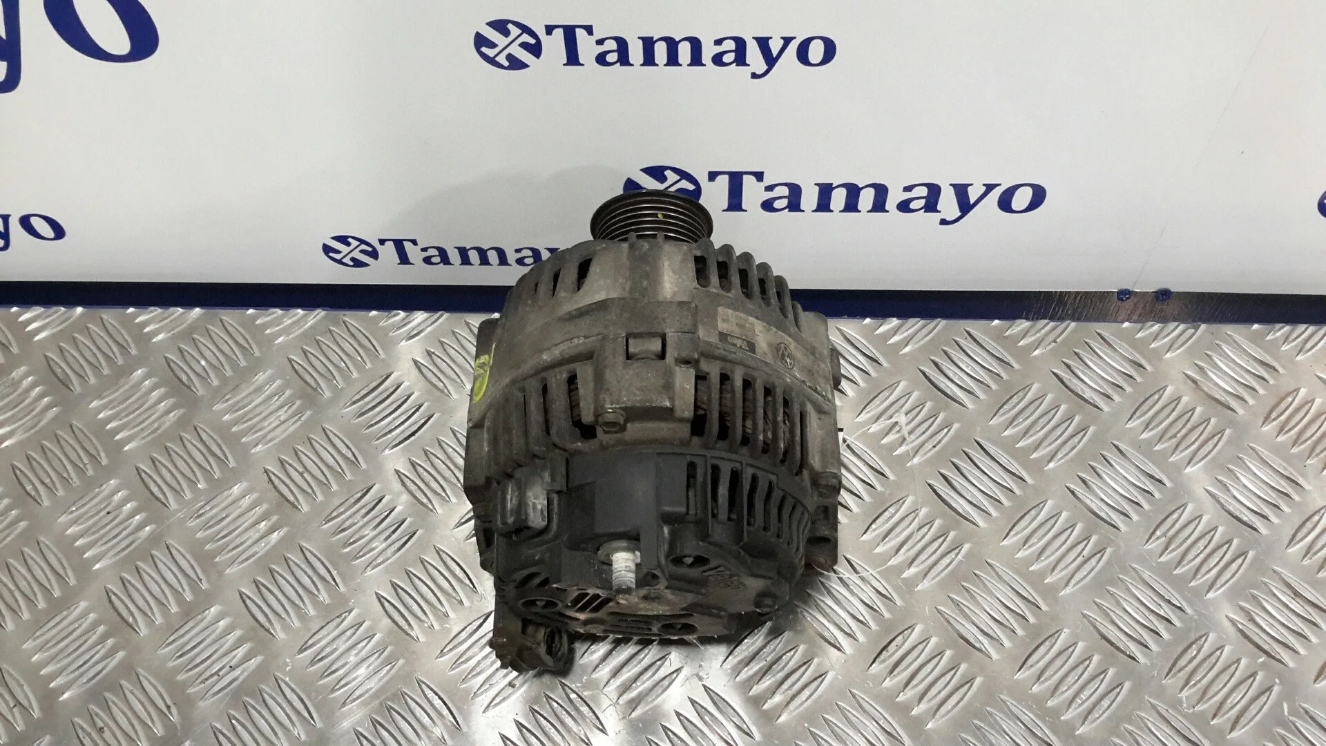 Alternador para Volkswagen Polo Berlina (6N1)