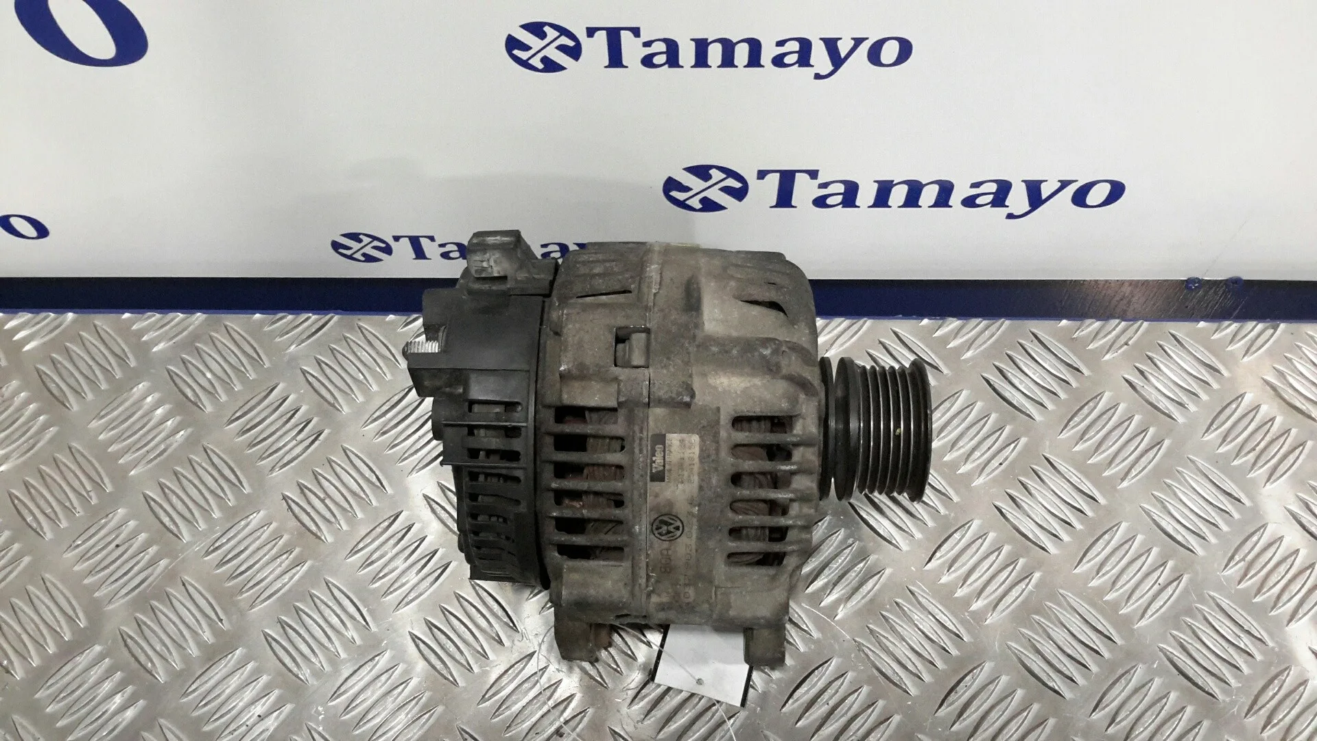 Alternador para Volkswagen Polo Berlina (6N1)