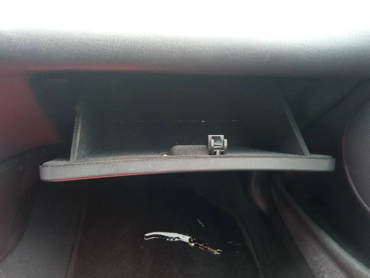 Guantera para Ford Cougar (Mc)