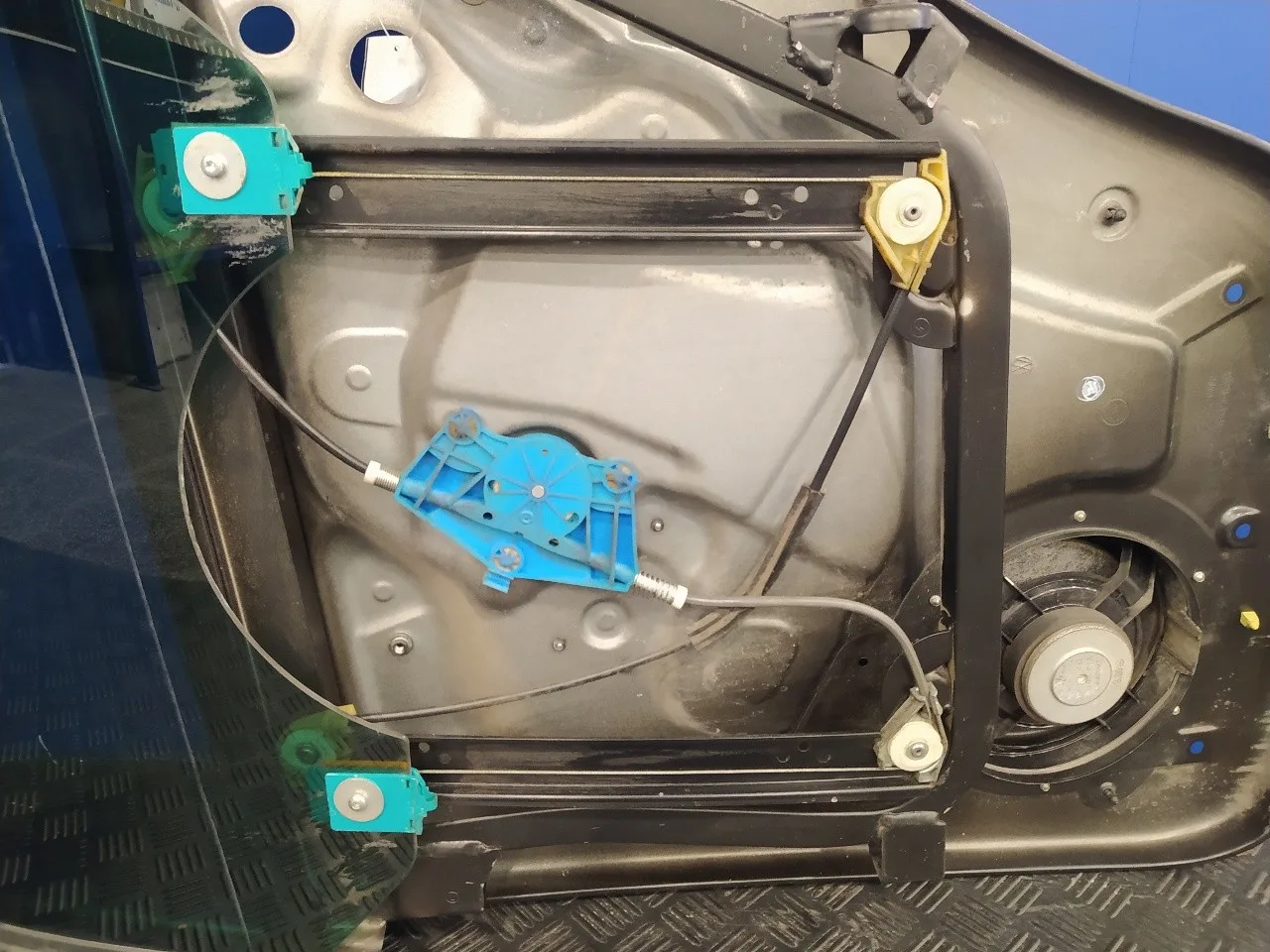 Elevalunas Trasero Izquierdo para Volkswagen Touareg (7L6)