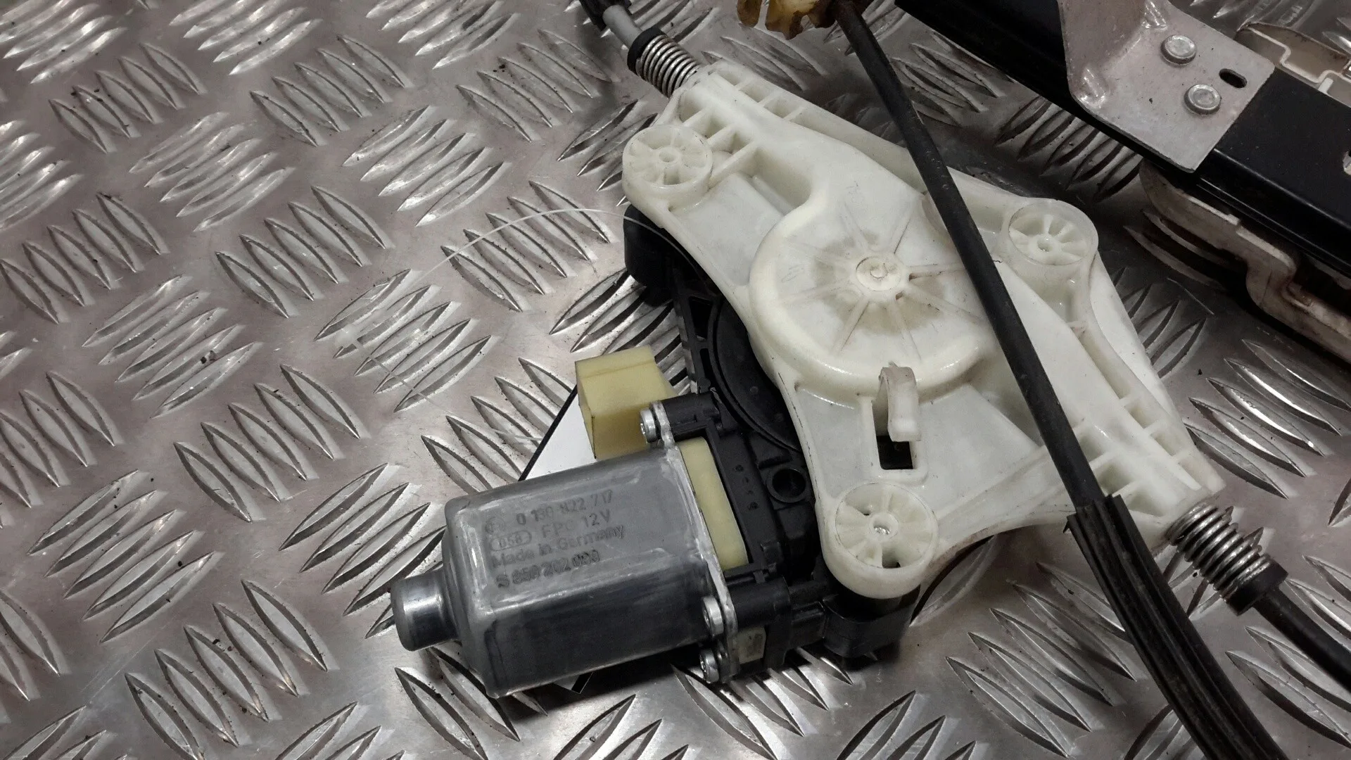 Elevalunas Delantero Izquierdo para Seat Leon (5F1)