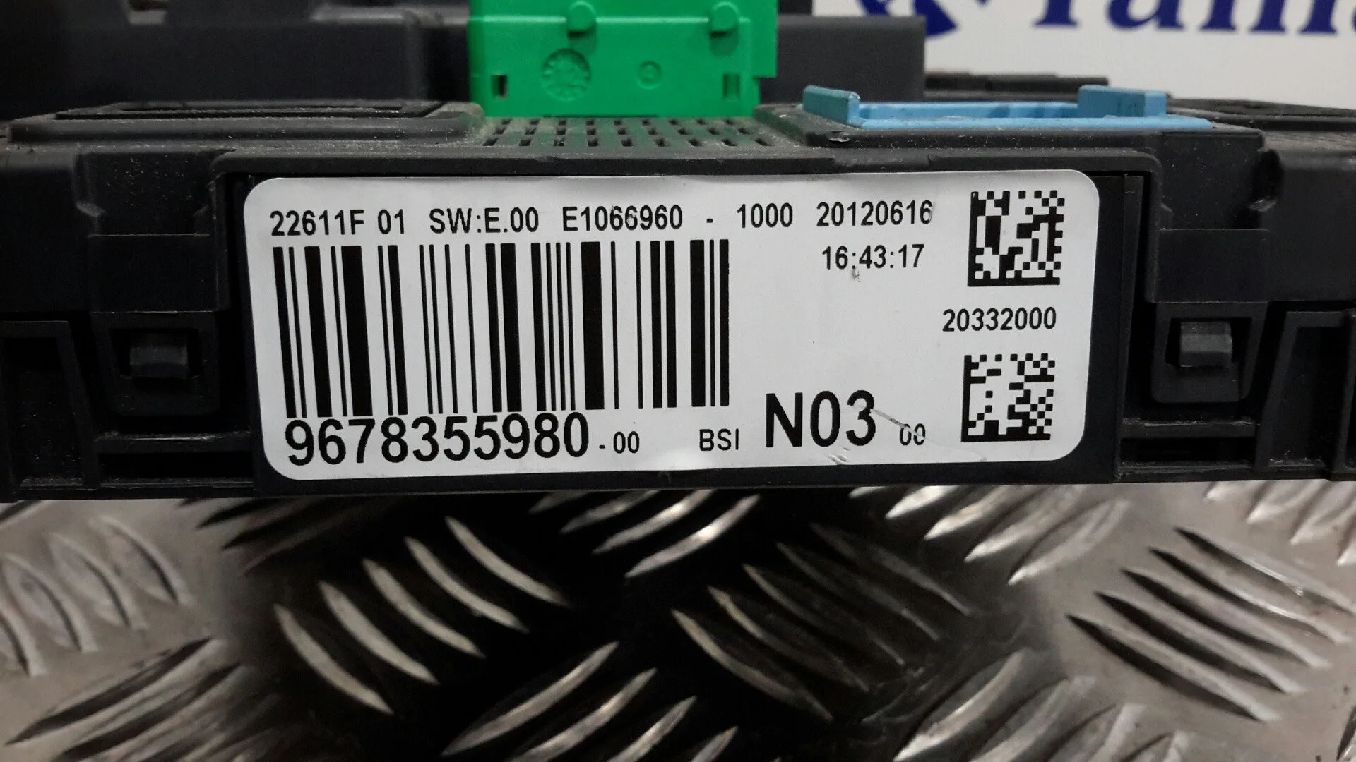 Caja Reles / Fusibles para Peugeot 208