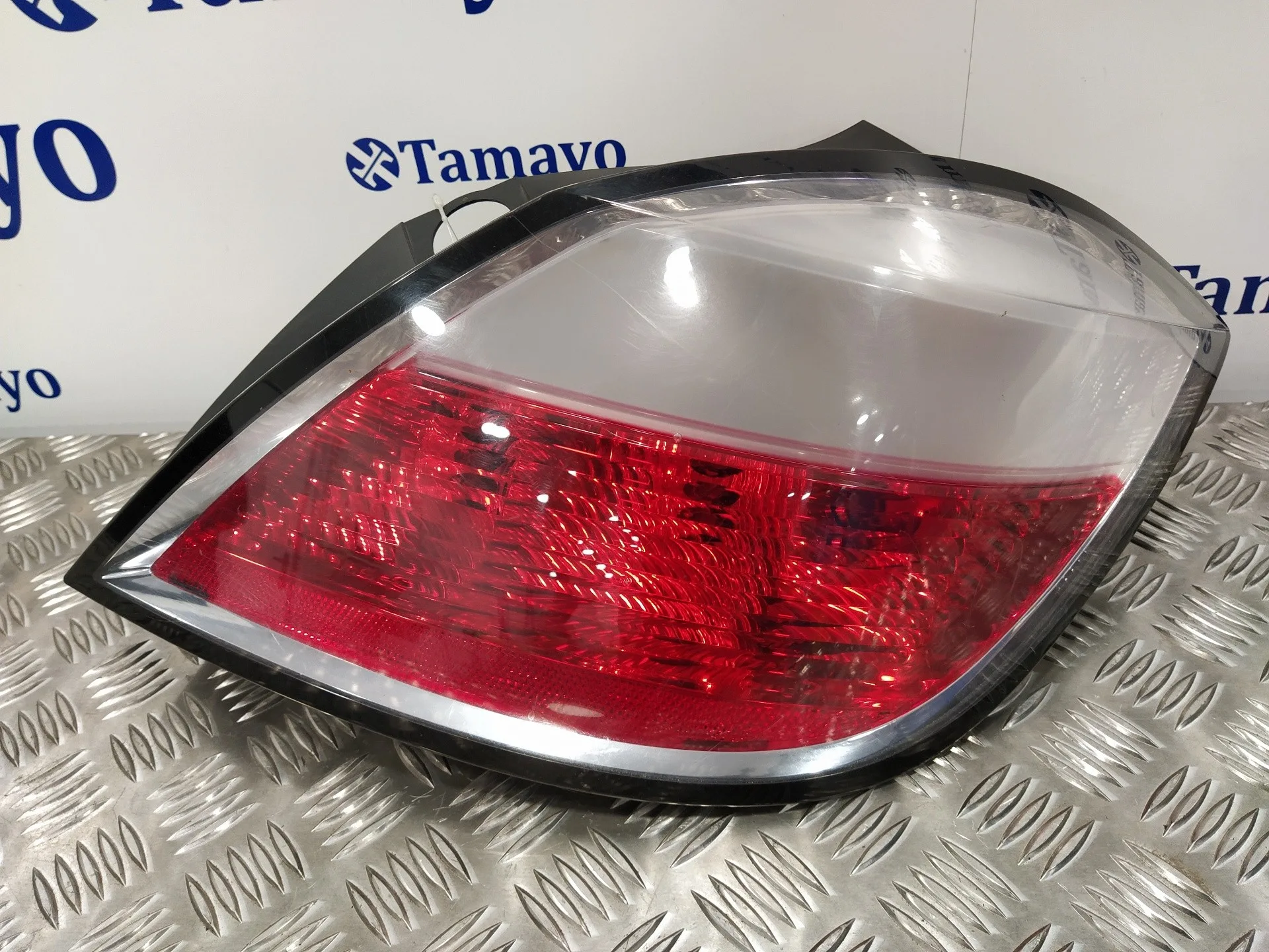 Piloto Trasero Derecho para Opel Astra H Berlina