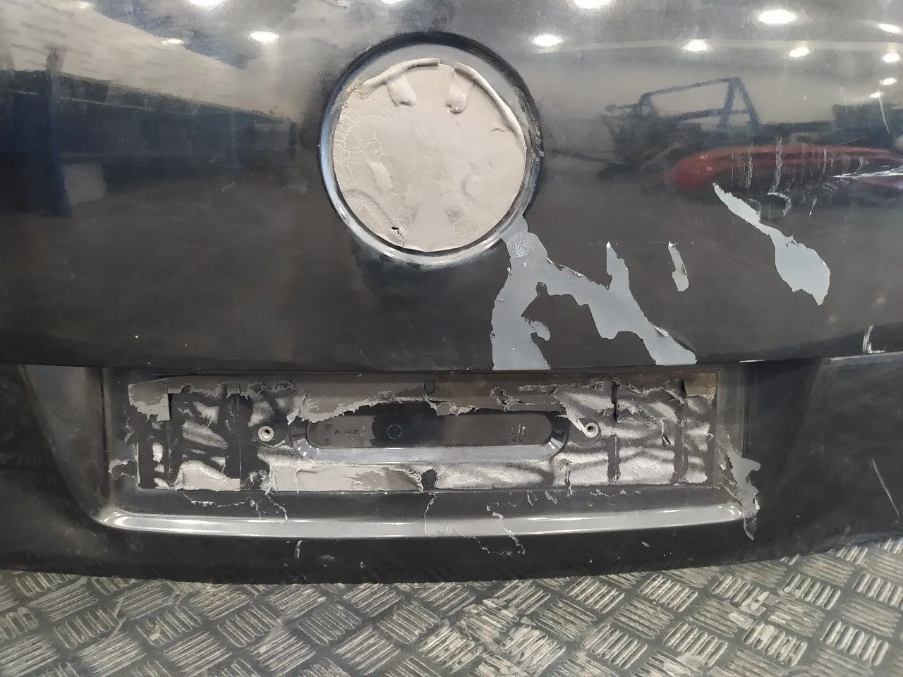 Porton Trasero para Volkswagen Touareg (7L6)
