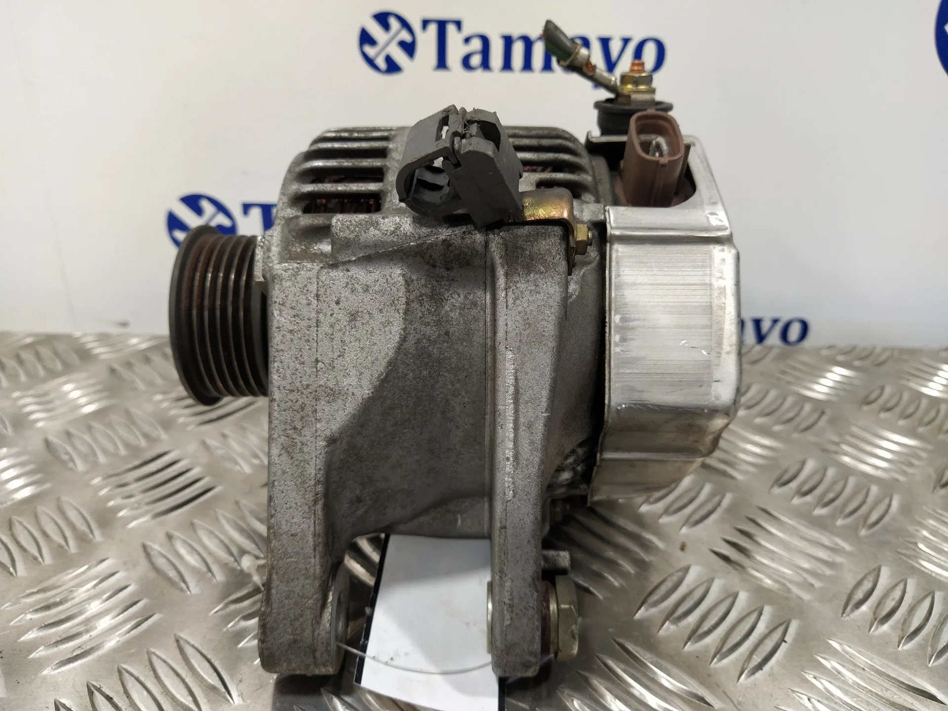 Alternador para Toyota Corolla (E12)