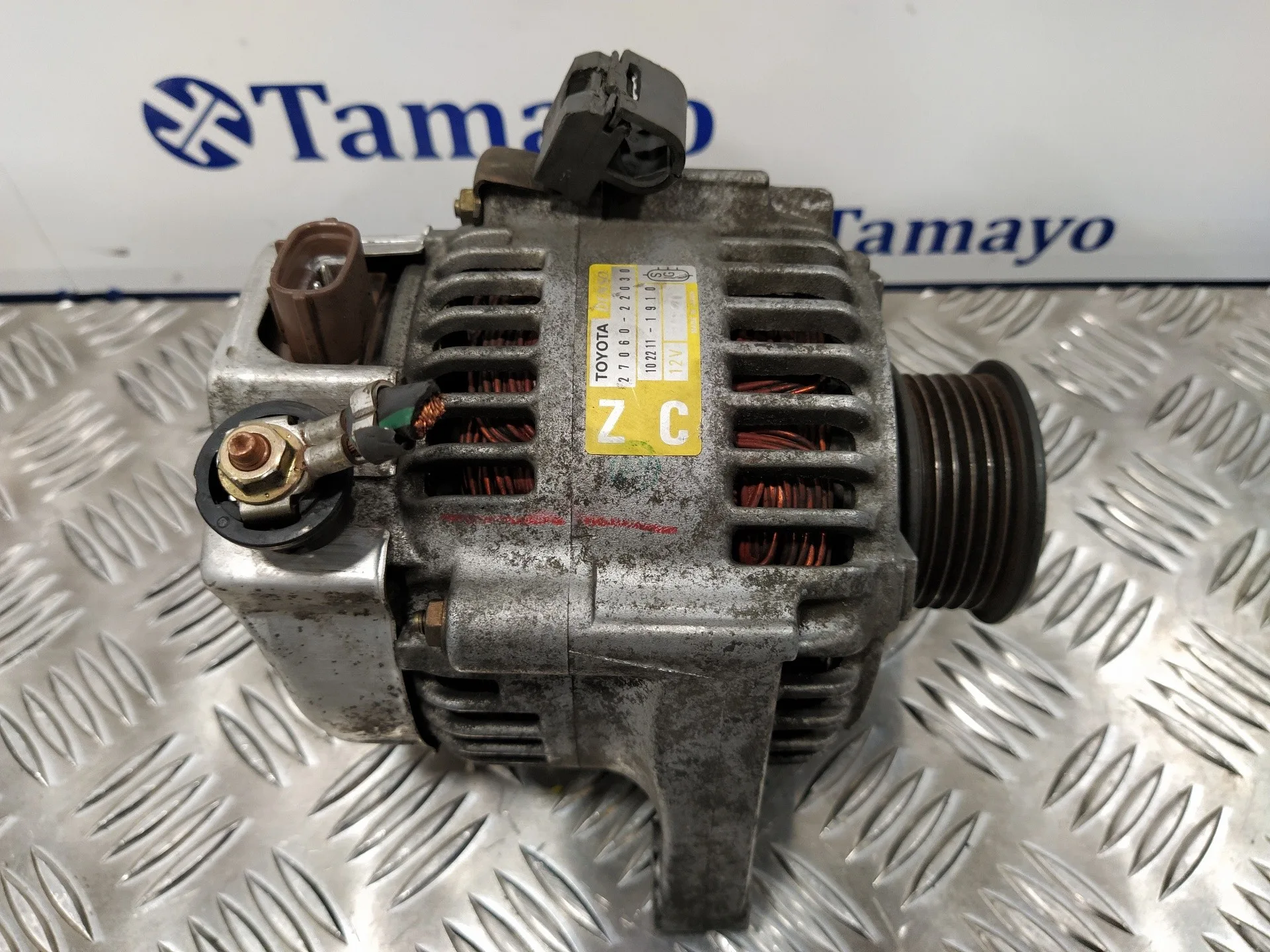 Alternador para Toyota Corolla (E12)