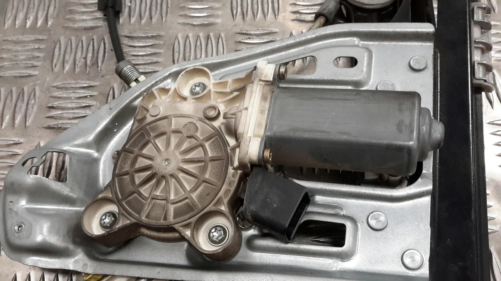 Elevalunas Delantero Derecho para Mercedes-Benz Clase C (W203) Familiar