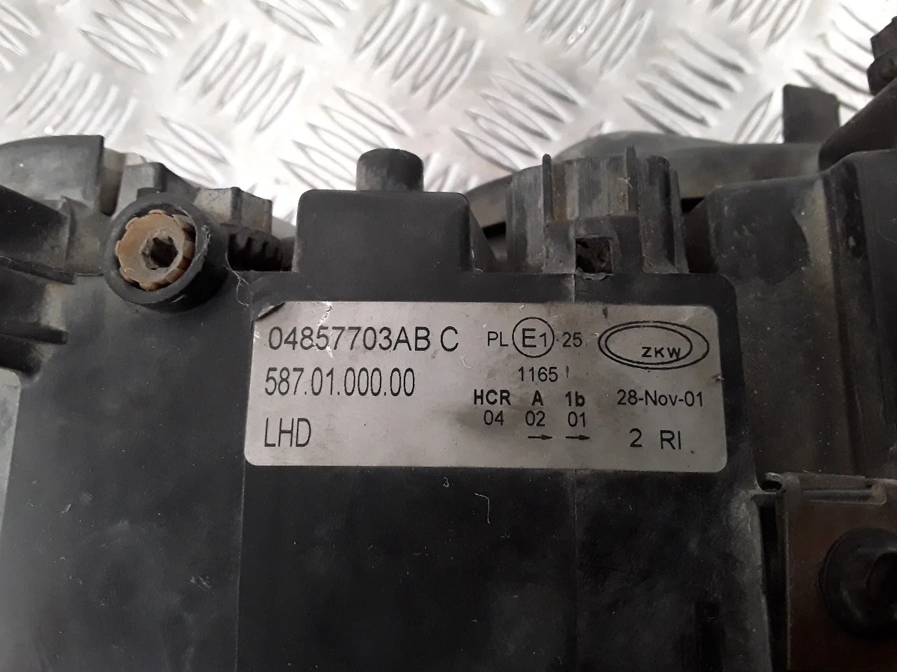 Faro Izquierdo para Chrysler Voyager (Rg)