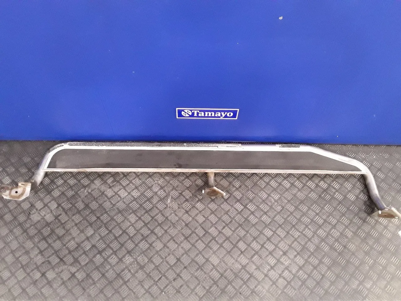 Estribo Izquierdo para Nissan Terrano/Terrano.ii (R20)