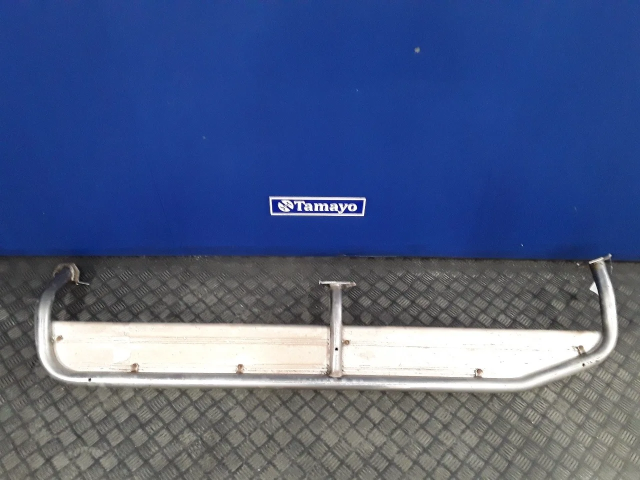 Estribo Izquierdo para Nissan Terrano/Terrano.ii (R20)