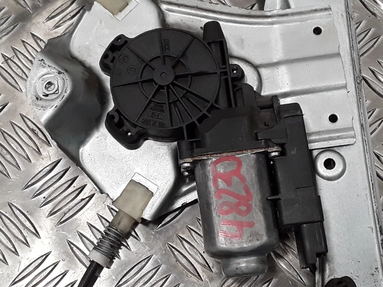 Elevalunas Delantero Izquierdo para Renault Clio Iii