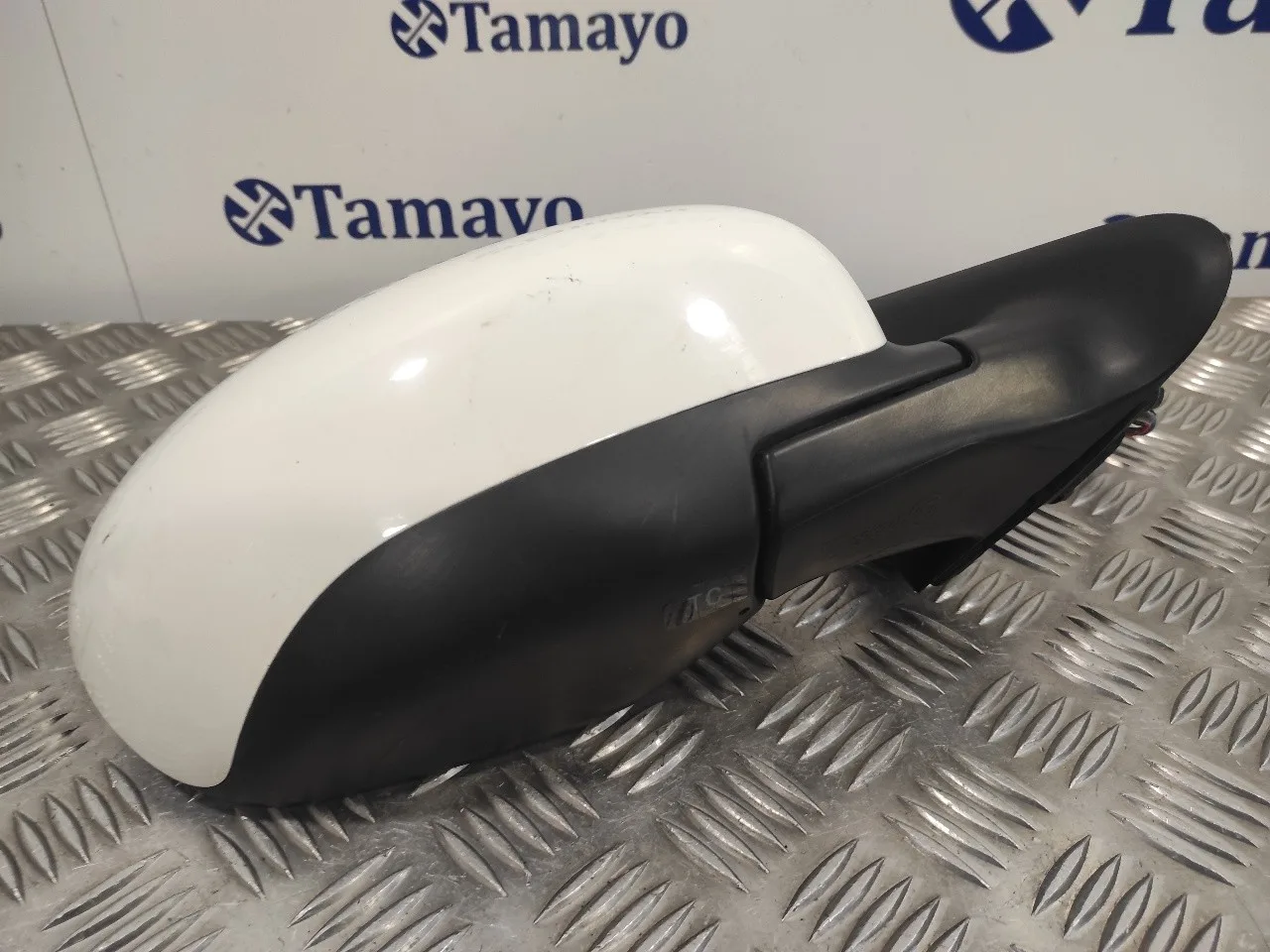 Retrovisor Derecho para Nissan Juke (F15)