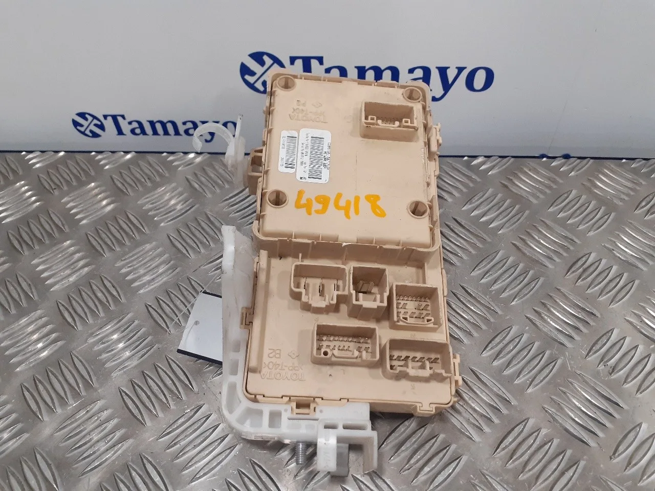 Caja Reles / Fusibles para Toyota Corolla Verso (R1)