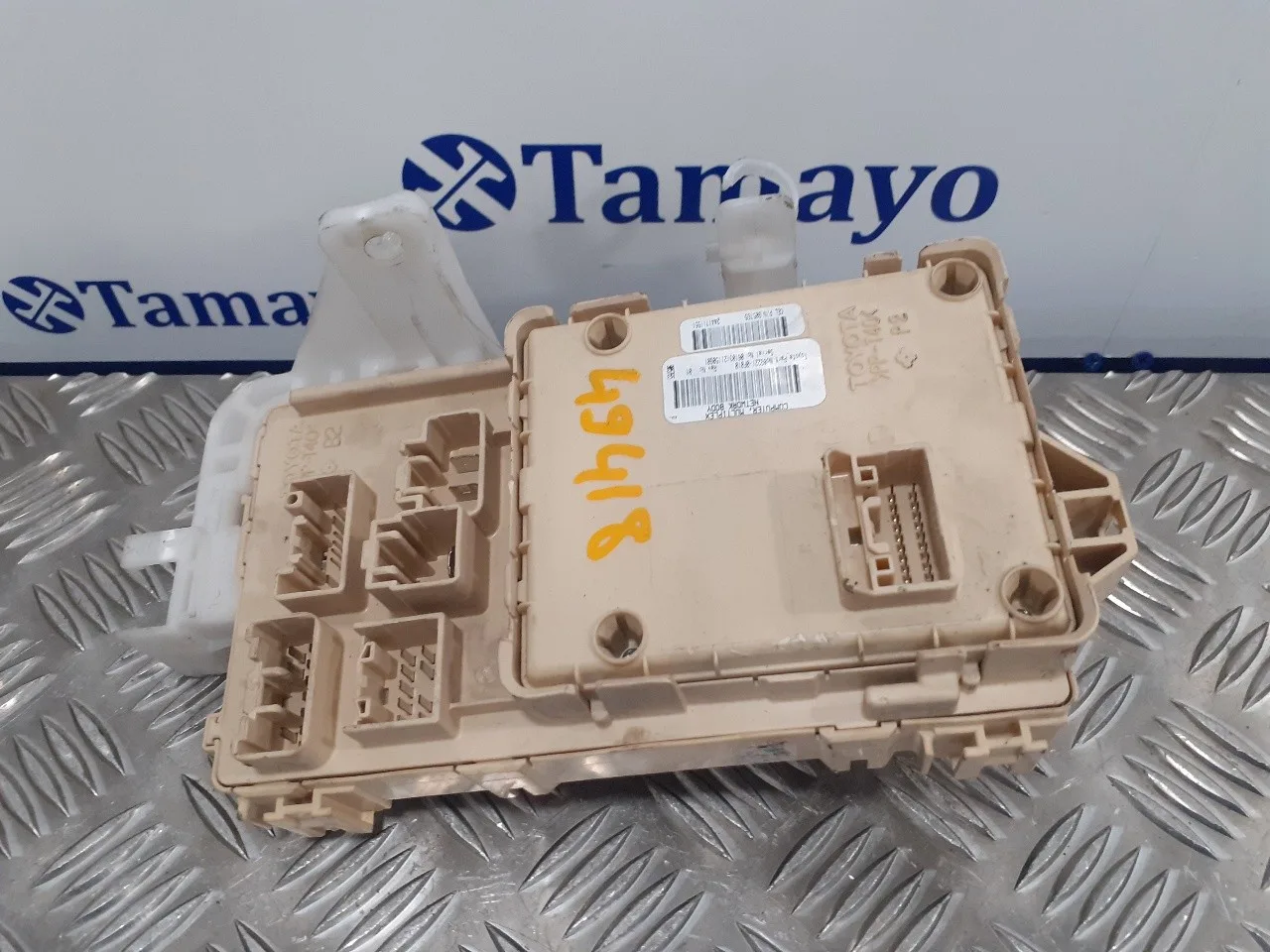Caja Reles / Fusibles para Toyota Corolla Verso (R1)