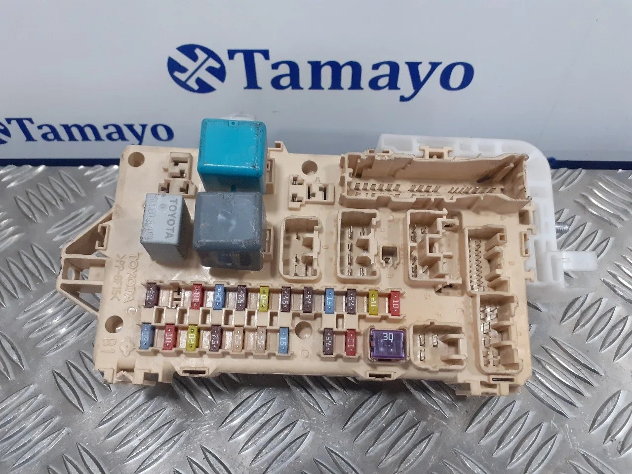 Caja Reles / Fusibles para Toyota Corolla Verso (R1)