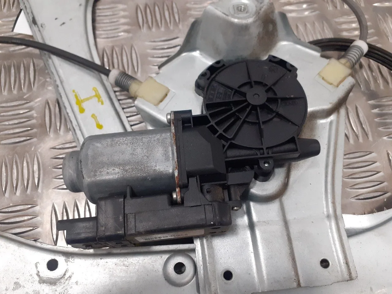 Elevalunas Delantero Izquierdo para Renault Clio Iii