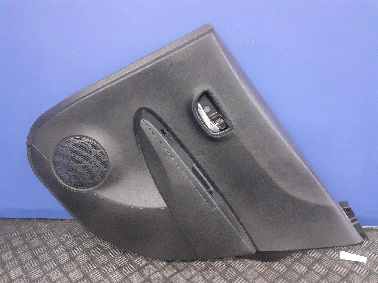 Guarnecido Puerta Trasera Derecha para Toyota Yaris