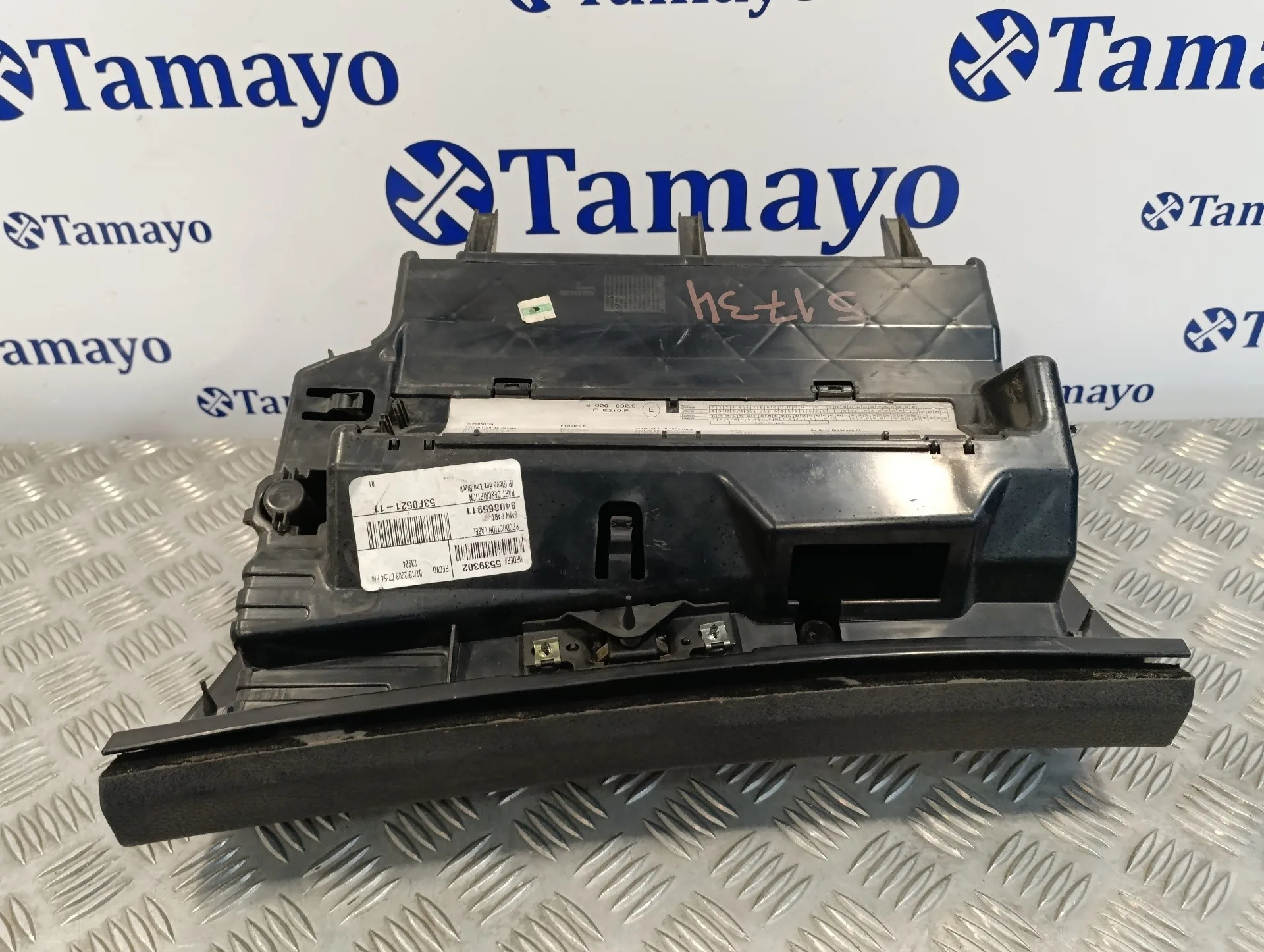 Guantera para Bmw X5 (E53)