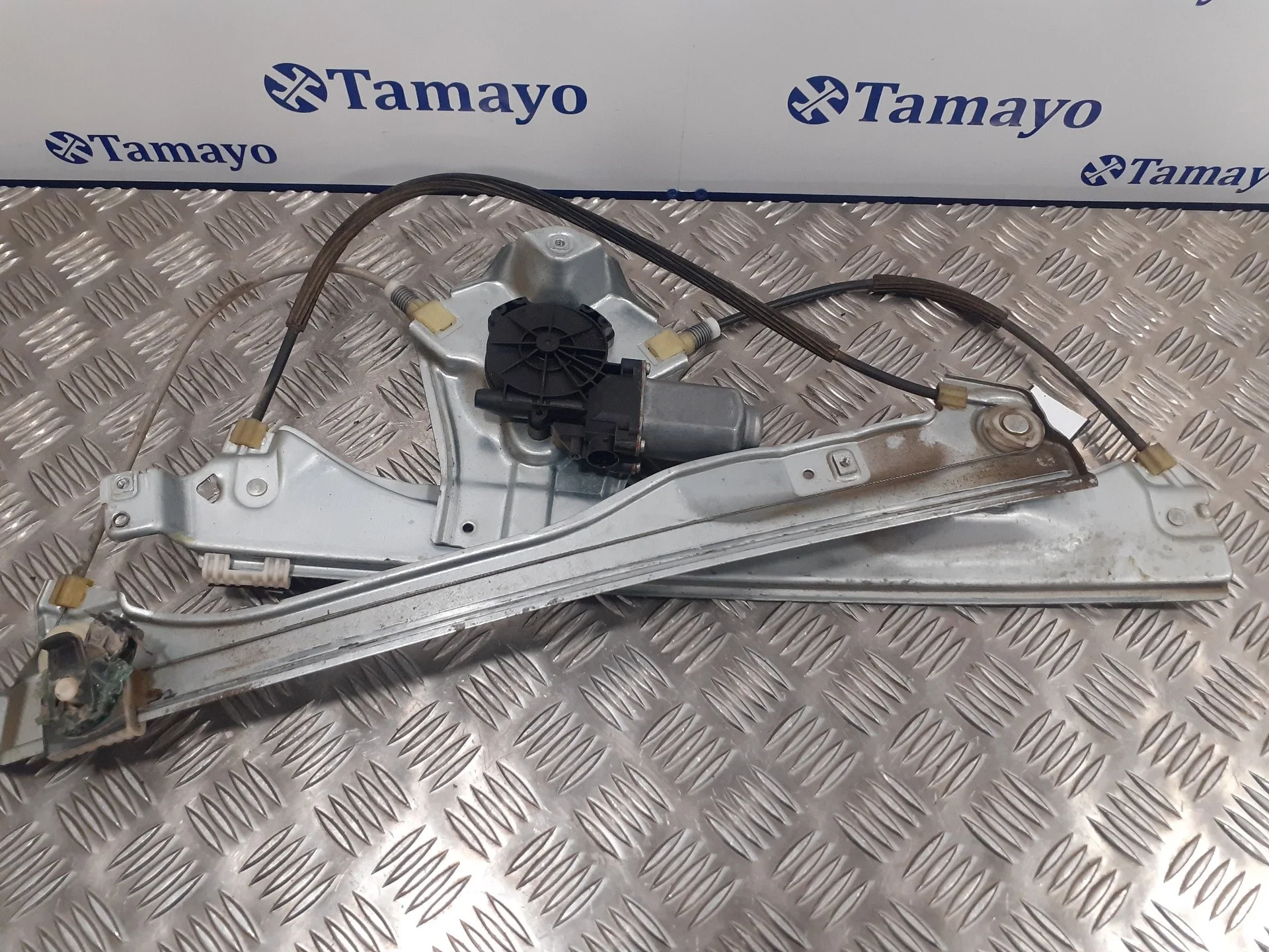 Elevalunas Delantero Derecho para Renault Clio Iii