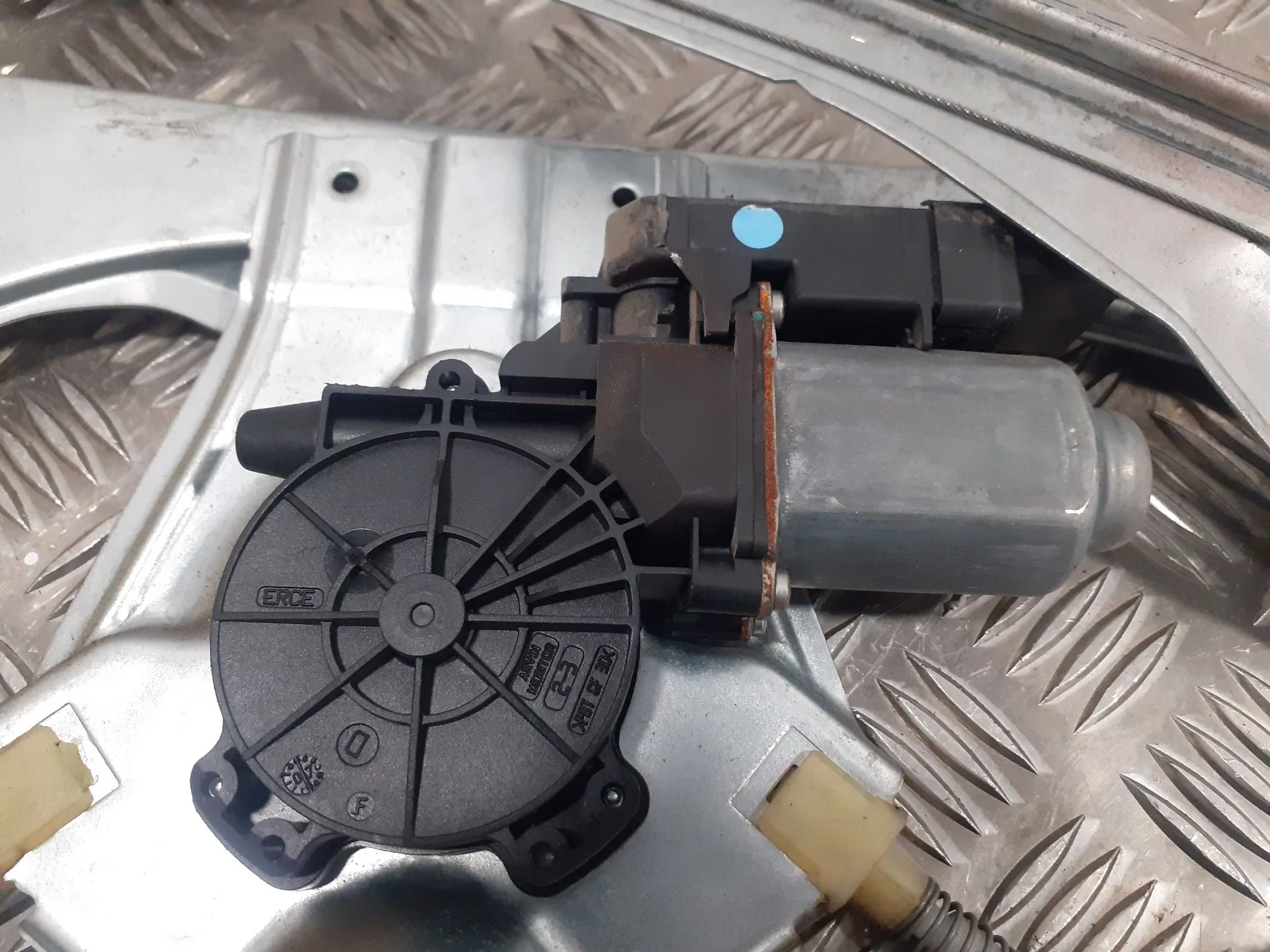 Elevalunas Delantero Izquierdo para Renault Clio Iii