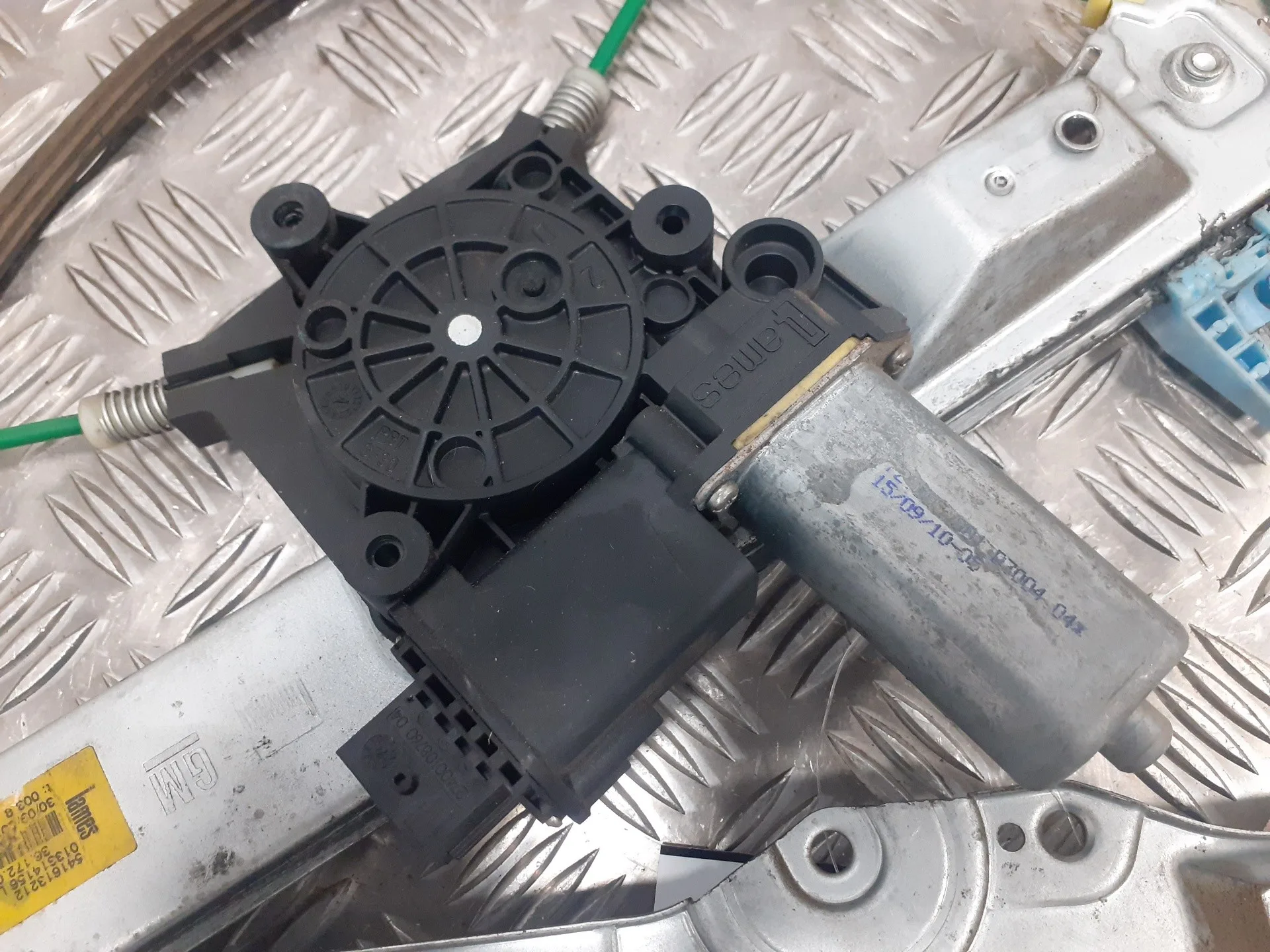 Elevalunas Delantero Izquierdo para Opel Corsa D