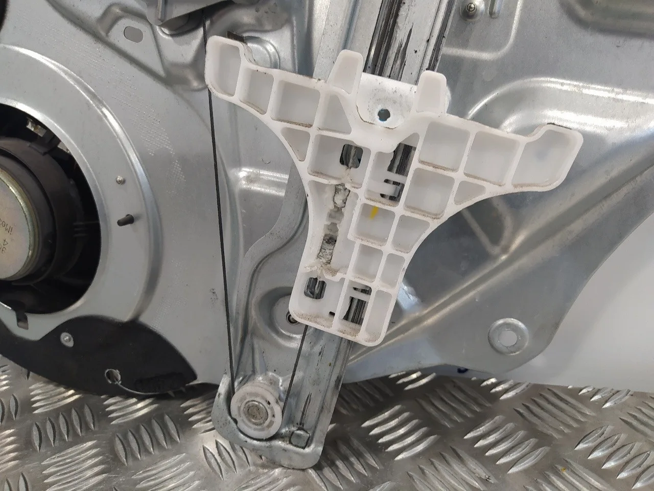 Elevalunas Trasero Izquierdo para Kia Sportage