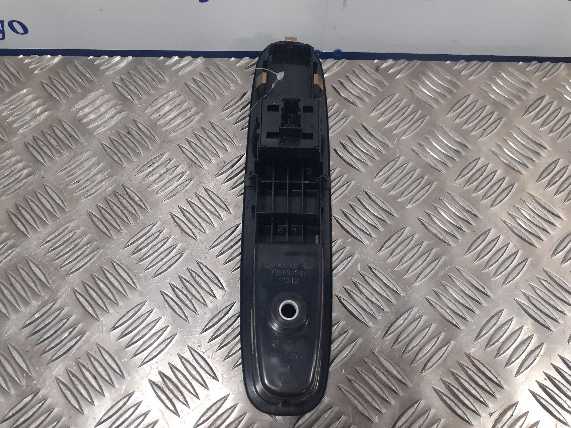 Mando Elevalunas Delantero Izquierdo para Lancia Ypsilon (402)