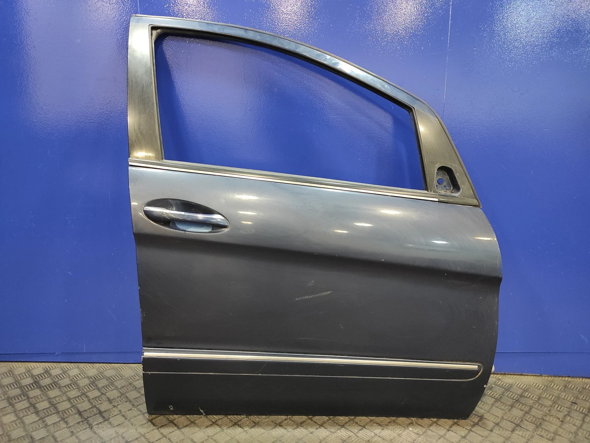 Puerta Delantera Derecha para Mercedes-Benz Clase B (W245)