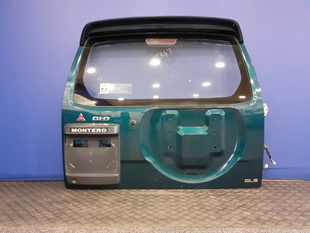 Porton Trasero para Mitsubishi Montero (V60/V70)