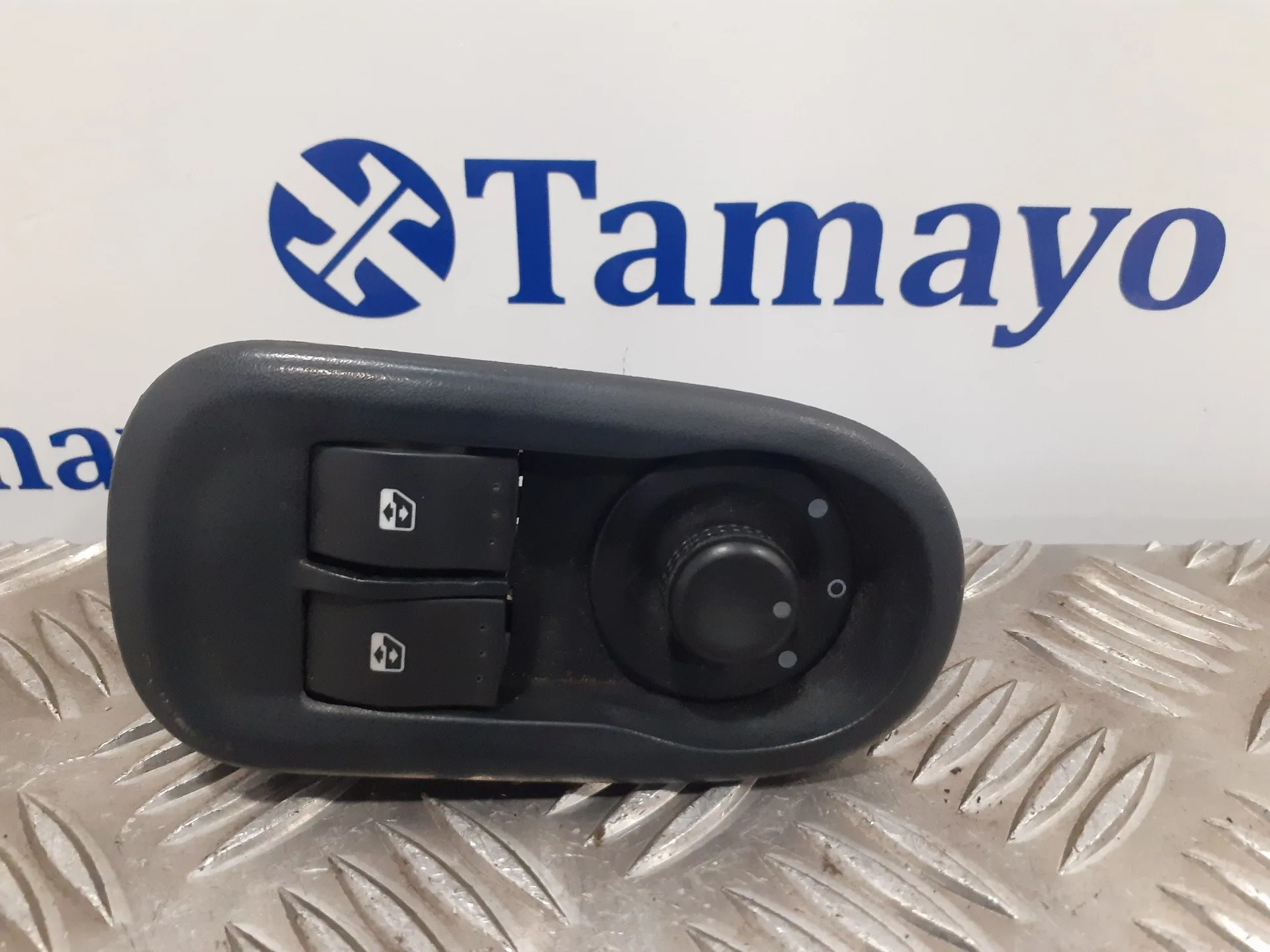 Mando Elevalunas Delantero Izquierdo para Renault Master Kasten