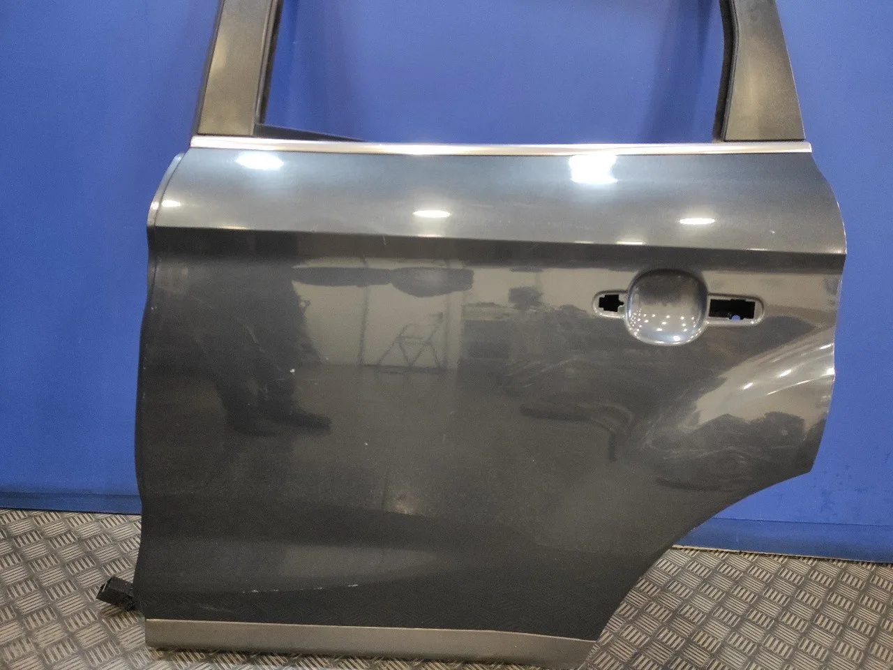 Puerta Trasera Izquierda para Ford Kuga (Cbv)
