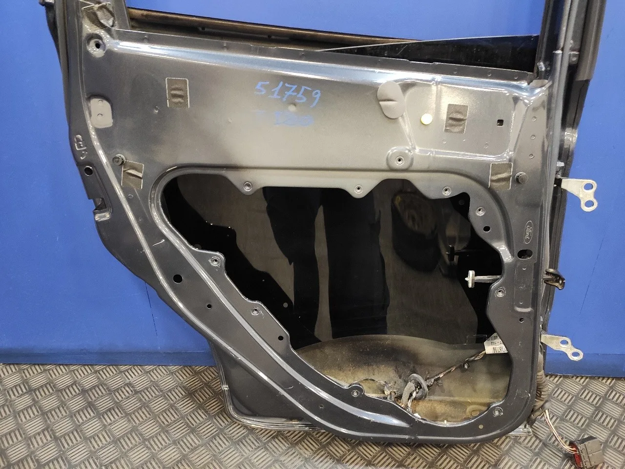 Puerta Trasera Izquierda para Ford Kuga (Cbv)