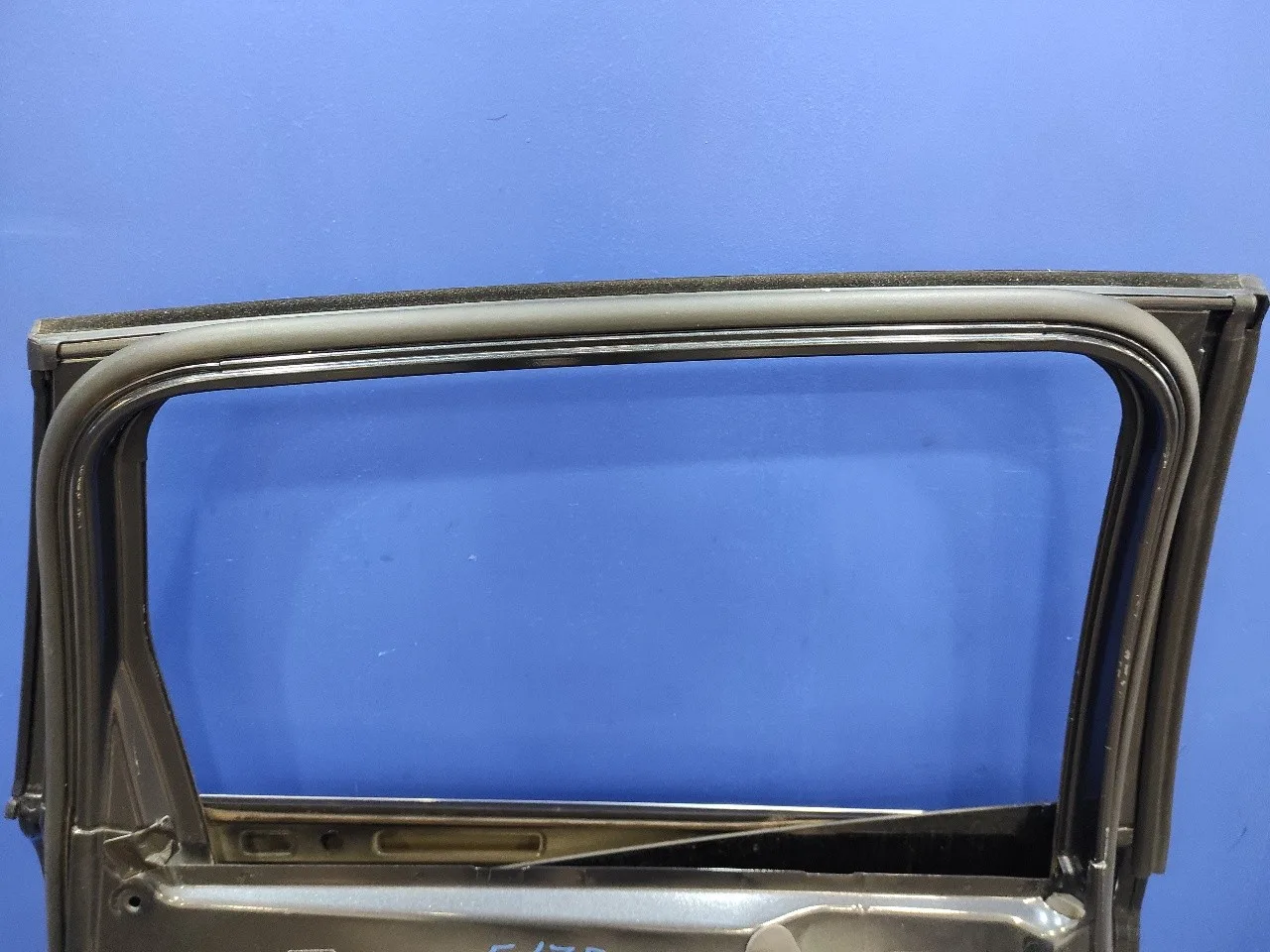Puerta Trasera Izquierda para Ford Kuga (Cbv)