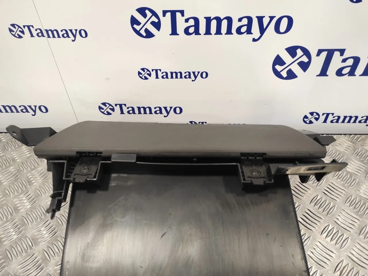 Guantera para Ford Kuga (Cbv)