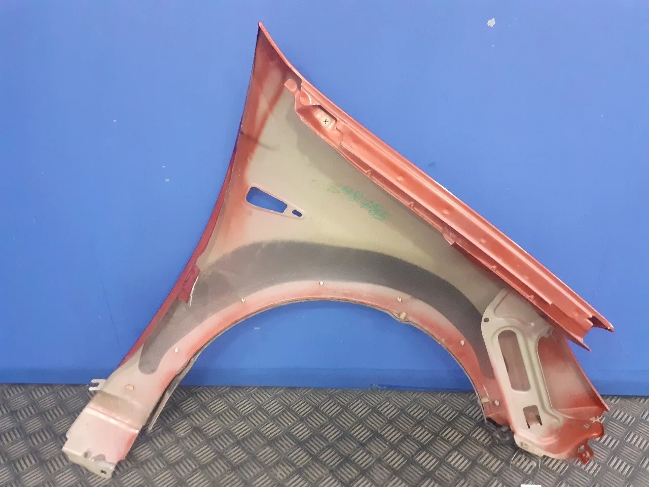 Aleta Delantera Izquierda para Dacia Sandero