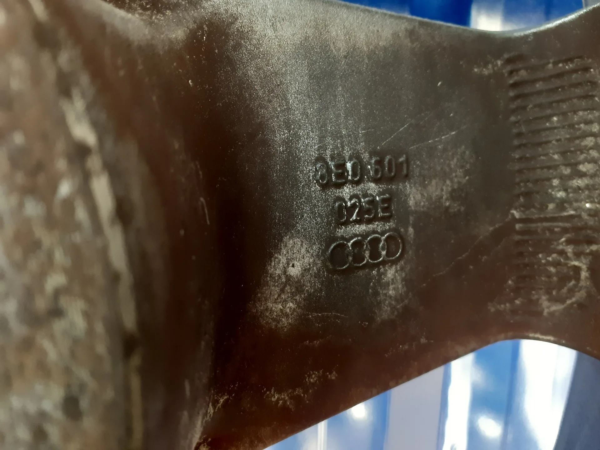 Llanta para Audi A4 Berlina (8E)