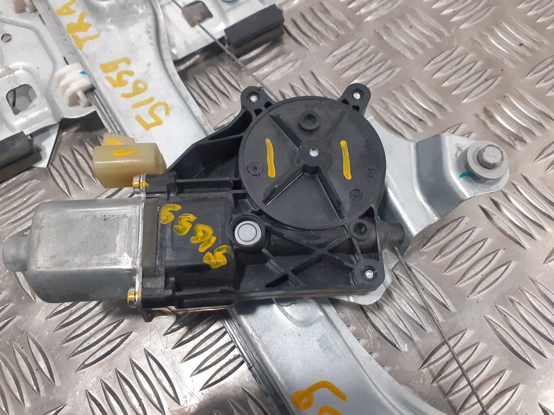 Elevalunas Trasero Derecho para Chevrolet Aveo