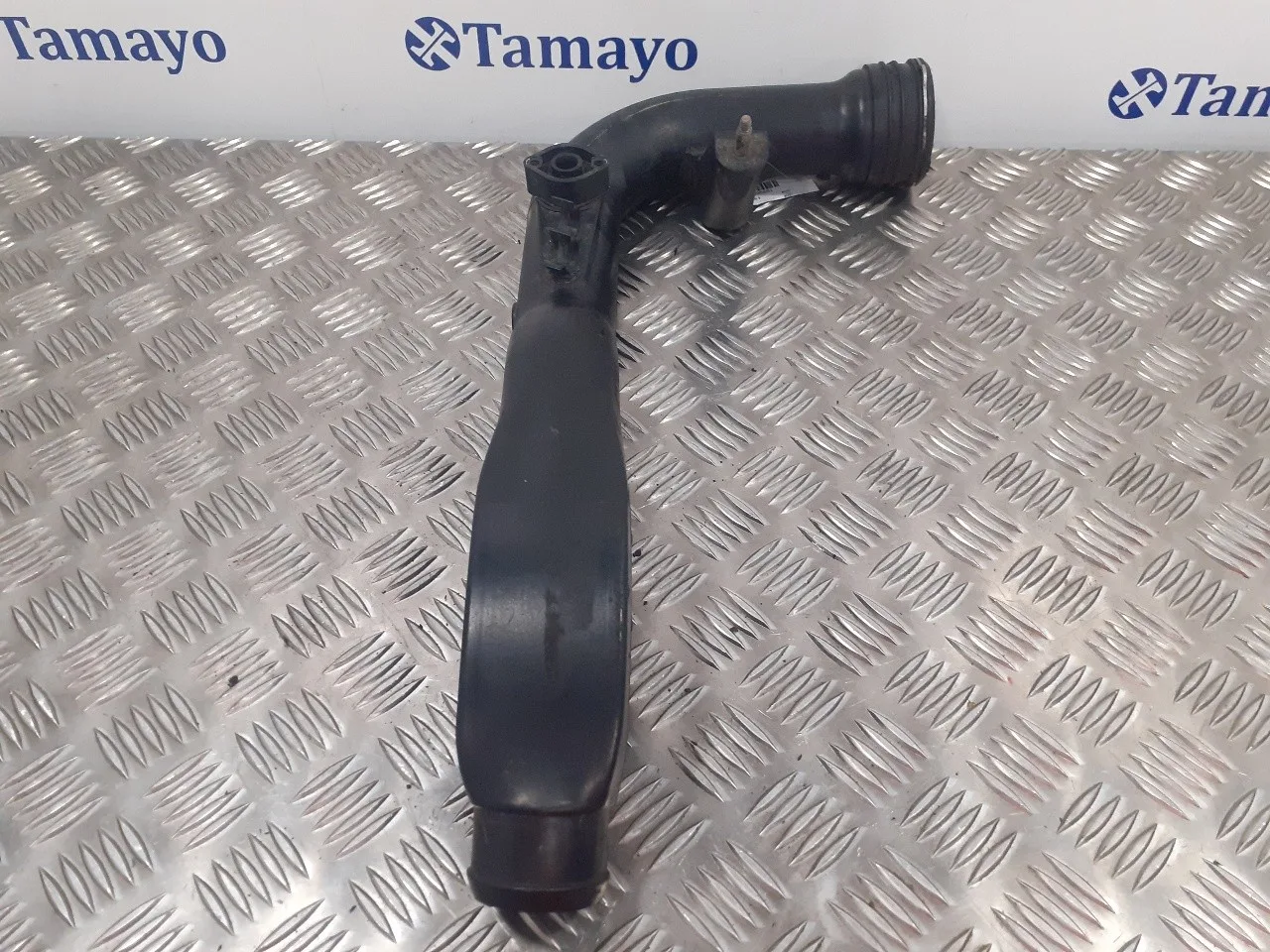 Tubo para Audi A4 Avant (8E)