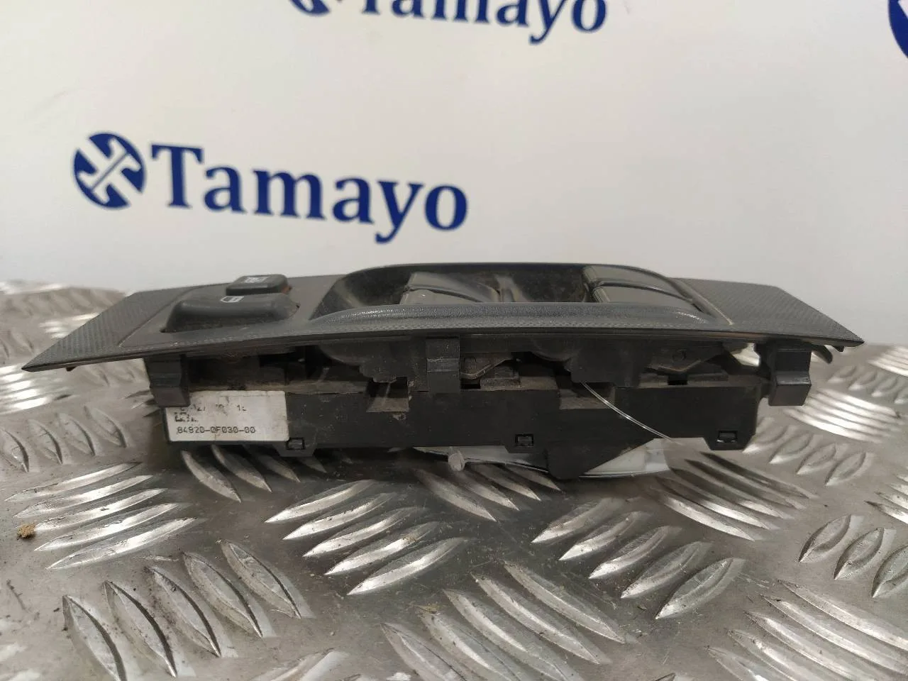 Mando Elevalunas Delantero Izquierdo para Toyota Corolla Verso (R1)