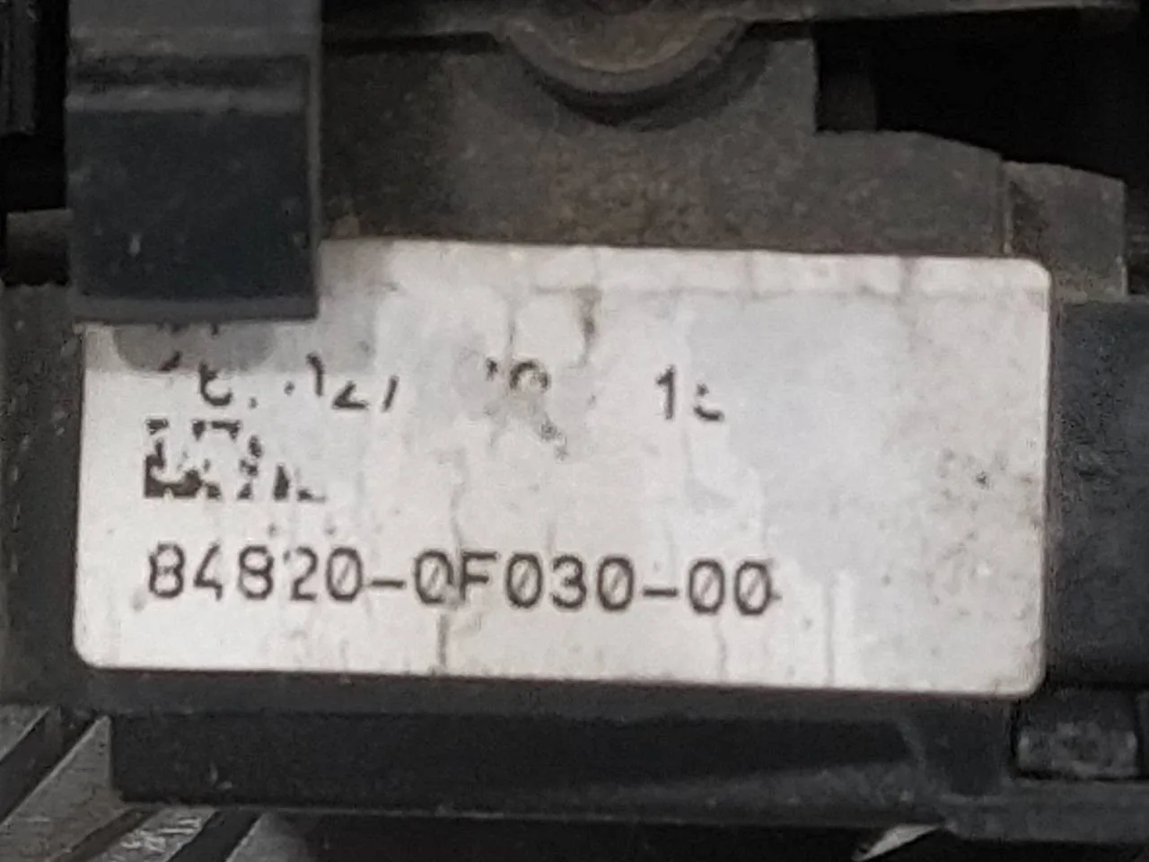 Mando Elevalunas Delantero Izquierdo para Toyota Corolla Verso (R1)