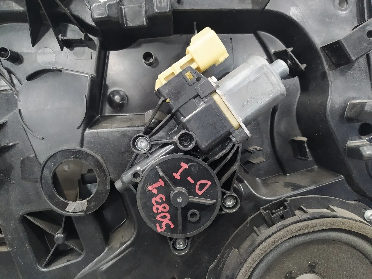 Elevalunas Delantero Izquierdo para Ford Fiesta (Cb1)